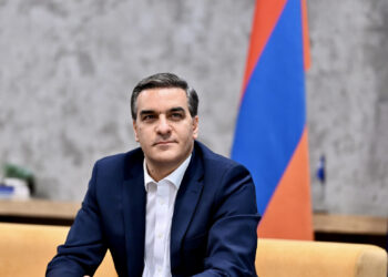 «Չպետք է թույլ տանք, որ ինչ-որ մարդիկ` հանուն իրենց անձնական շահերի կամ պաշտոնների, վնասեն մեր նվիրական արժեքներն ու պետականությունը և համոզեն, թե հույսը մարել է»․ Արման Թաթոյան