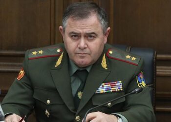 Դատախազությունը պահանջում է 545 միլիոն դրամից ավելի 6 անշարժ գույք և 97 միլիոն դրամ բռնագանձել ԶՈՒ ԳՇ նախկին պետից