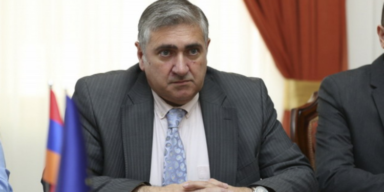 «Իշխանություններն արցախցիների վերադարձի մասին «ո’չ գվում են, ո’չ բվում», մինչդեռ ադրբեջանցիների վերադարձի հարցը օրակարգում է». Արթուր Խաչատրյան