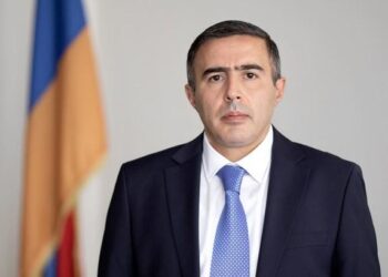 Բանավեճի համար վիճելի թեմա է անհրաժեշտ. իսկ այն, որ Արցախի և Հայաստանի սուվերեն տարածքների հանձնումը գործող վարչապետի անձնական «վաստակն» է, անվիճելի պատմական փաստ է․ ՀՀ 2-րդ նախագահի գրասենյակ