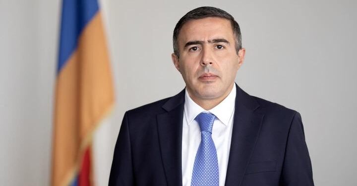 Բանավեճի համար վիճելի թեմա է անհրաժեշտ. իսկ այն, որ Արցախի և Հայաստանի սուվերեն տարածքների հանձնումը գործող վարչապետի անձնական «վաստակն» է, անվիճելի պատմական փաստ է․ ՀՀ 2-րդ նախագահի գրասենյակ