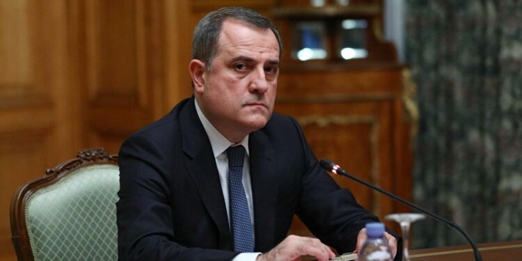 Ադրբեջանի ԱԳ նախարարը մեկնել է Իրան