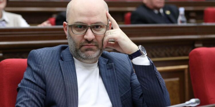 ՔՊ-ական Դավիթ Առուշանյանը ևս ինքնաառաջադրվել է Գյումրու համայնքապետի ԺՊ-ի ընտրություններում