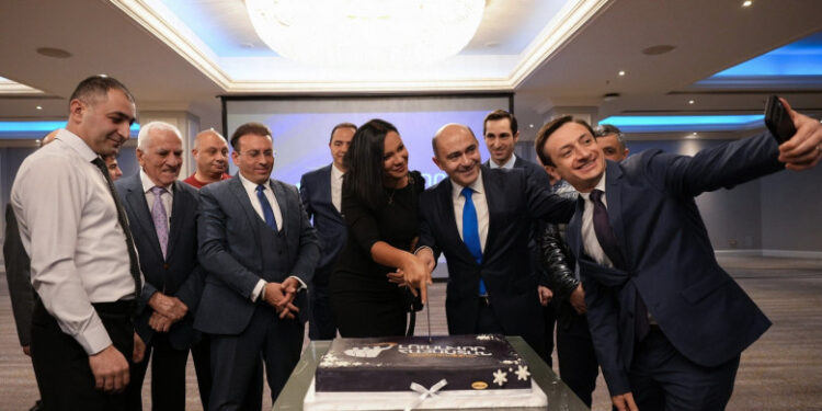 Էդմոն Մարուքյանը ճոխ է նշել իր կուսակցության իննամյակը. «Փաստ»