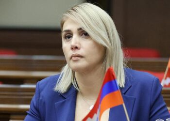 Հայաստանը վերածվել է ծուռ հայելիների թագավորության․ ե՞րբ Փաշինյանը շնորհակալություն կհայտնի «նախկիններին»