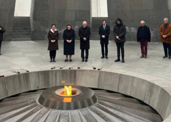 Հունաստանի մշակույթի նախարարը և ԱԳ նախարարի տեղակալն այցելել են Հայոց ցեղասպանության հուշահամալիր