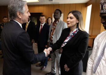 Էնթոնի Բլինքենը Սրբուհի Գալյանին մրցանակ է հանձնել. ճանաչվել է կոռուպցիայի դեմ պայքարի առաջատարներից