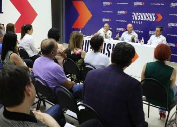 «Հայաստան» դաշինքը Ռոբերտ Քոչարյանի գլխավորությամբ հավաք կանի. «Ժողովուրդ»