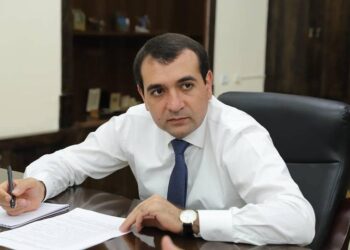 Եթե ինքը Խուդաթյանից է գոհ, Խուդաթյանը` իրենից, ո՞րն է ազատվելու պատճառը. «Հրապարակ»