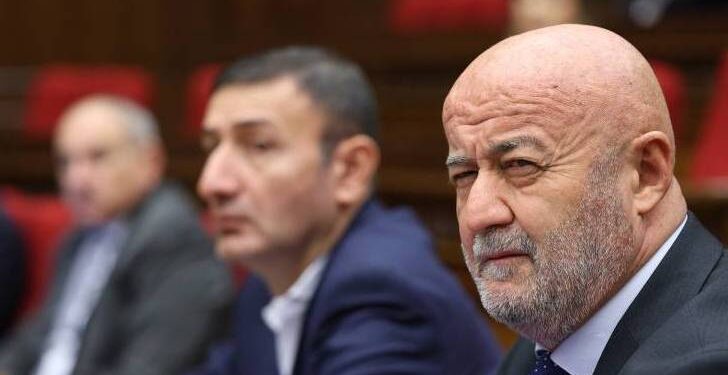 ՔՊ-ական անդամները ներքին չաթ ունեն, որի անվանումը «Ղ/Աղբանոց» է. «Հրապարակ»