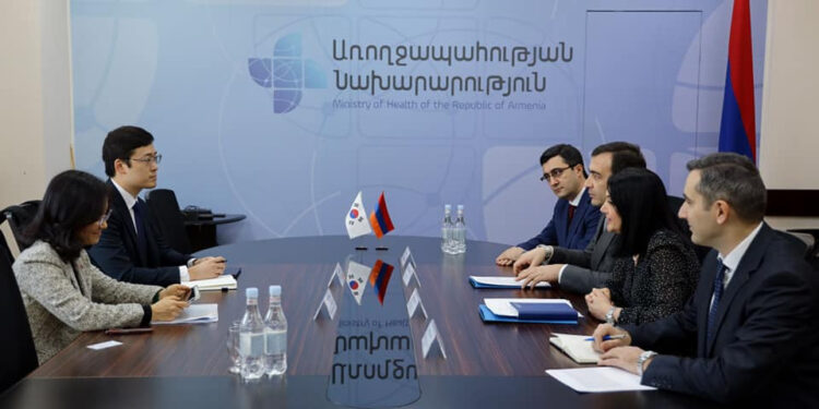 Շտապօգնության 6 մեքենա Հայաստանին` Կորեայի Հանրապետությունից