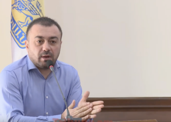 Բա որ պալմայի ծառի տակ կոֆե խմելուց լինեք, ո՞վ ա տալու քաղաքացիների փողը. Սուքիասյան. տեսանյութ