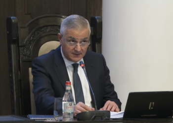 Կառավարության հերթական նիստը վարում է փոխվարչապետ Մհեր Գրիգորյանը, Փաշինյանը վարակված է Քովիդով