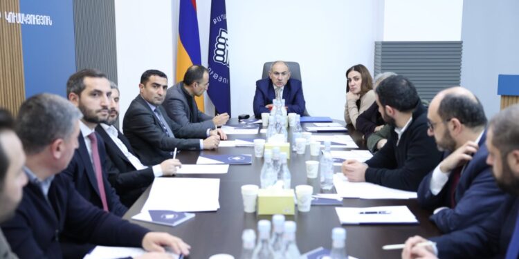 Փաշինյանը ոմանց պատժում է, իսկ յուրայինների էլիտար «կայֆերը»՝ ներում. «Հրապարակ»