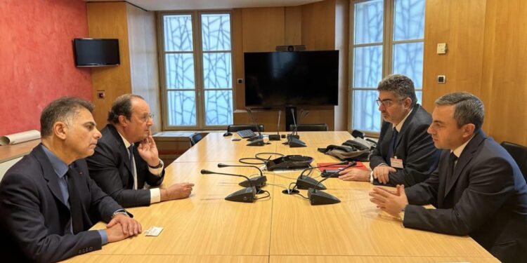 Իշխան Սաղաթելյանը Ֆրանսիայի նախկին նախագահ Ֆրանսուա Օլանդի հետ քննարկել է տարածաշրջանային քաղաքական զարգացումները