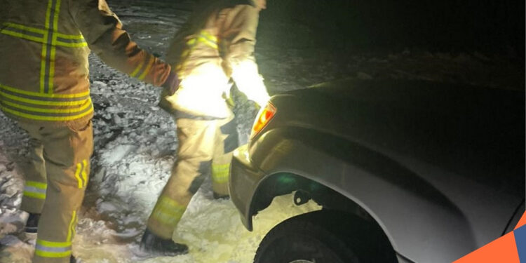 Փրկարարներն արգելափակումից դուրս են բերել 2 ավտոմեքենա և 5 քաղաքացու օգնություն ցուցաբերել