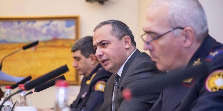 Քննչականում, իրար հերթ չտալով, Փաշինյանի հրահանգներն են կատարում. «Հրապարակ»