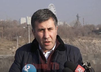 Կտեղադրենք տոնածառ, խաղալիքների փոխարեն ծրարներ. Ռուբեն Մելիքյան. տեսանյութ