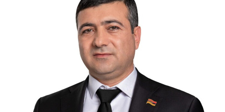Փաշինյանը հերթական անգամ իր կուսակիցներին ապացուցում է, որ նրանք զրո են․ «Հրապարակ»
