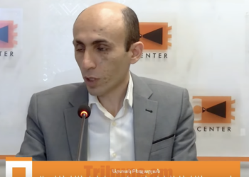 Բոլոր գործերը կարված են. Արտակ Բեգլարյան. տեսանյութ