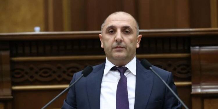 Ուժային բլոկը՝ սորոսականների ձեռքում. «Հրապարակ»