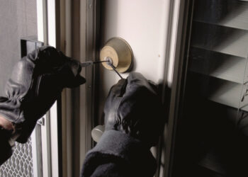 Երևանում թալանել են Բրյուսովի անվան համալսարանի դասախոսի տունը, հափշտակել են խոշոր չափի գումար