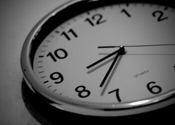 Հայաստանում նոր նախագծով առաջարկվում է կրճատել աշխատաժամանակը՝ պահպանելով աշխատավարձերը. արդյունքում կավելանան նոր աշխատատեղեր