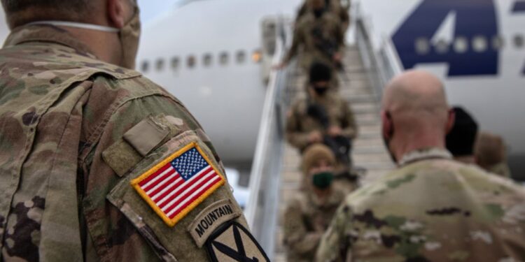 Թրամփը պատրաստվում է 10 000 զինվորական ուղարկել Մեքսիկայի հետ սահման. The Washington Post