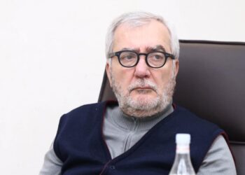 Անհետ կորածների հարազատների եւ Անդրանիկ Քոչարյանի հանդիպումը թեժ է անցել. «Ժողովուրդ»