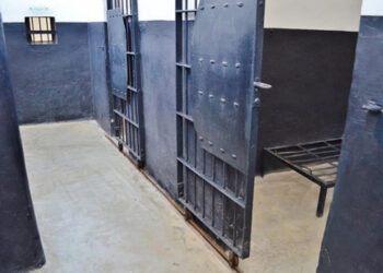 Արմավիրի բանտում դատապարտյալը կտրել է լեզուն