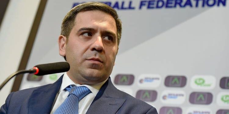 Մութ ամպեր են կուտակվում ՀՖՖ նախագահ Արմեն Մելիքբեկյանի գլխին. «Հրապարակ»