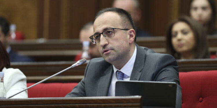 Արսեն Թորոսյանն ընտրվել է ԱԺ առողջապահության հարցերի մշտական հանձնաժողովի նախագահ