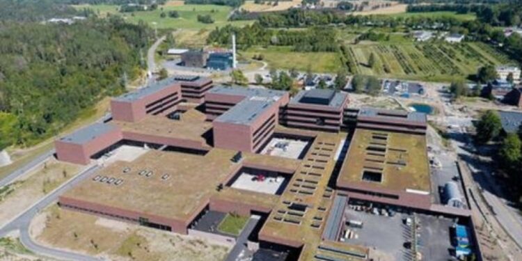 Արտաշատի Ակադեմիայի շենքը կտրվի ԼՂ-ից տեղահանվածներին՝ որպես սոցիալական կացարան