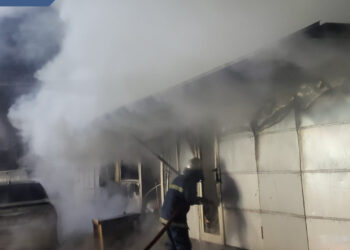 Հրդեհ՝ Արշակունյաց պողոտայում գտնվող կրպակներից մեկում․ երկու քաղաքացի տարհանվել է