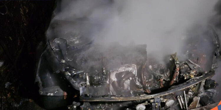 Հրդեհ Երևանում՝ Աթոյան անցուղու մոտակայքում․ այրվել է մեքենա