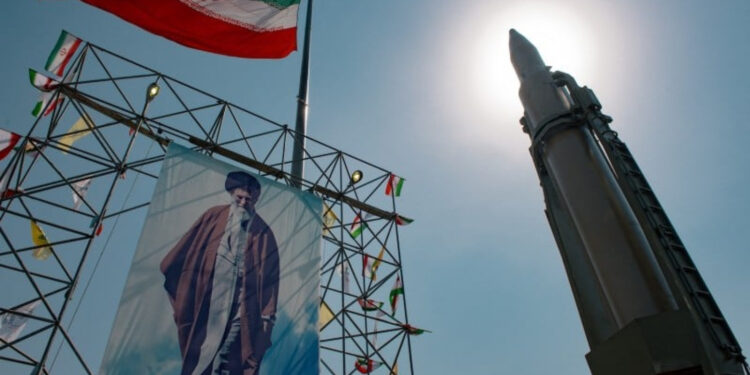 «Իսրայելն ու ԱՄՆ-ն խելագար կլինեն, եթե հարձակվեն Իրանի միջուկային օբյեկտների վրա». Արաղչի