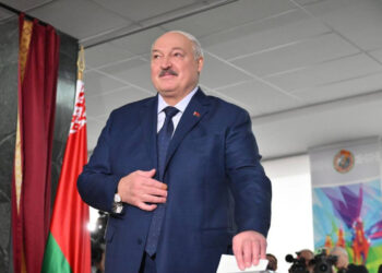 Բելառուսի գործող նախագահ Ալեքսանդր Լուկաշենկոն հաղթում է նախագահական ընտրություններում