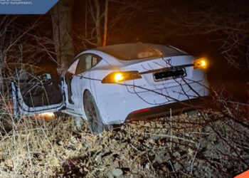 Երևան-Դիլիջան ճանապարհին «TESLA»-ն դուրս է եկել երթևեկելի հատվածից, սահել դեպի ձորը