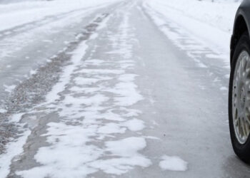 Աբովյանի և Թումանյանի տարածաշրջանների ավտոճանապարհներին տեղ-տեղ մերկասառույց է