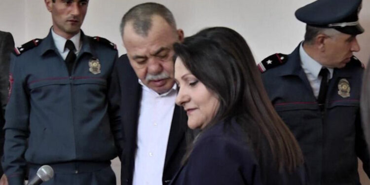 «Խնդրելով մեզ ոչ մեկ խաղաղություն չի տալու, բանակի պատրաստ չլինելն էլ խեղաթյուրված կարծիք է». Մանվել Գրիգորյանի կին