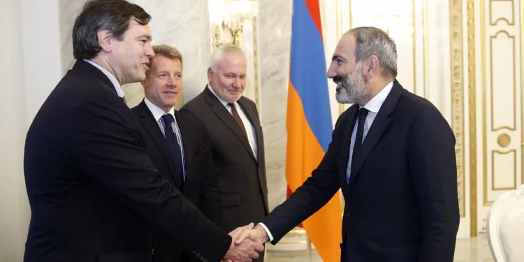 Փաշինյանը մեծ գերեզմանաքար է դնում Արցախ պետության և արցախցիների` Արցախ վերադառնալու հավանականության վրա. «Հրապարակ»