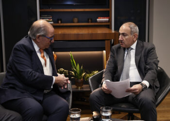 Փաշինյանը հանդիպել է շվեյցարահայ գործարար և բարերար Վահե Գաբրաշին