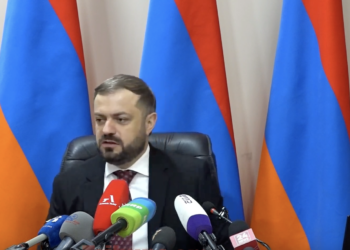 Միսը մտնում ա ու վերջում երշիկ ա դուրս գալիս, մի զարմացեք. Պապոյան. տեսանյութ