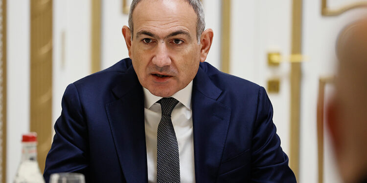 Փաշինյանի իշխանությունում աջ ձեռքը չգիտի, թե ձախն ինչ է անում. «Հրապարակ»