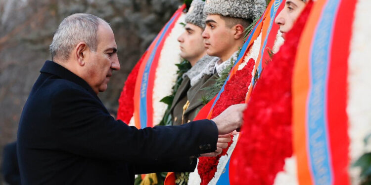 «Բանակի բոլոր պրոբլեմները բխում են մեր քաղաքացիական կյանքից, մեր բարքից». Փաշինյան