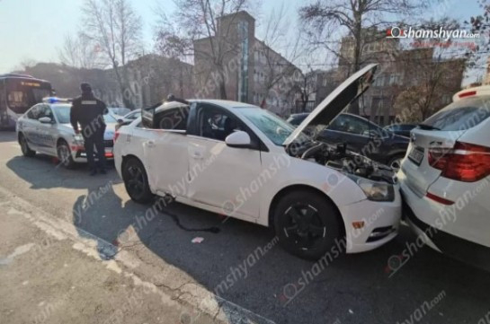 ԲԴԽ շենքի դիմաց՝ «Chevrolet»-ում, պայթյուն է եղել. տուժածը կին է