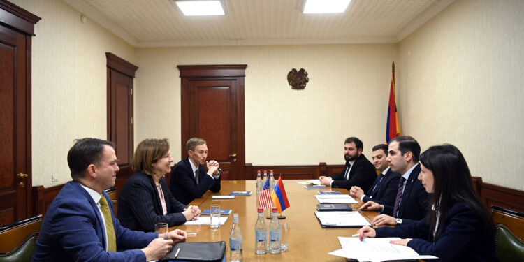 Հայ-ամերիկյան հարաբերությունները զգալի հաջողությունների և առաջընթացի են հասել մաքսային և հարկային վարչարարության ոլորտներում. ՊԵԿ նախագահը հյուրընկալել է ԱՄՆ դեսպանին