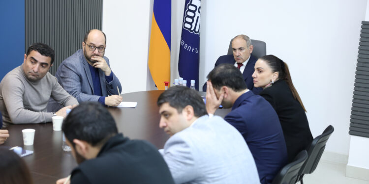 ՔՊ-ն որոշել է տրանսպորտի թանկացման գումարը ավելի հնարամիտ ձևերով քերել ժողովրդից. «Հրապարակ»