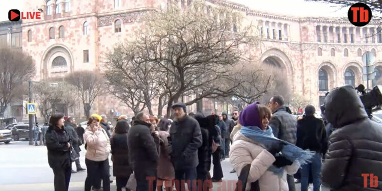 Ոսկու շուկայի աշխատակիցների բողոքի ակցիա. ՈւՂԻՂ