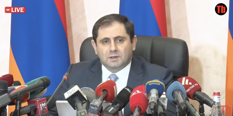 ՊՆ նախարար Սուրեն Պապիկյանը պատասխանում է հարցերի. ՈՒՂԻՂ